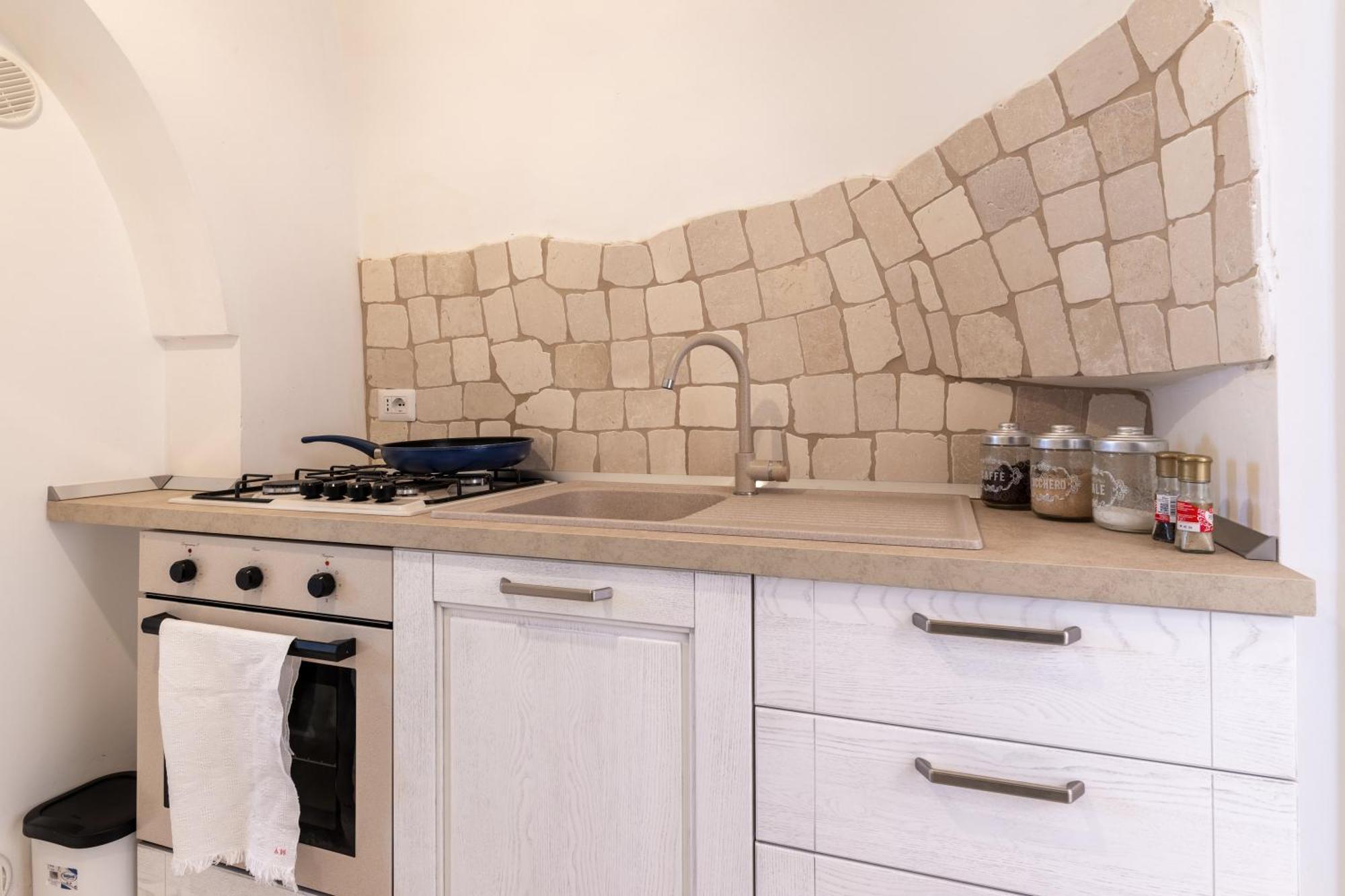 Trullo Degli Anelli In Masseria Чистернино Екстериор снимка