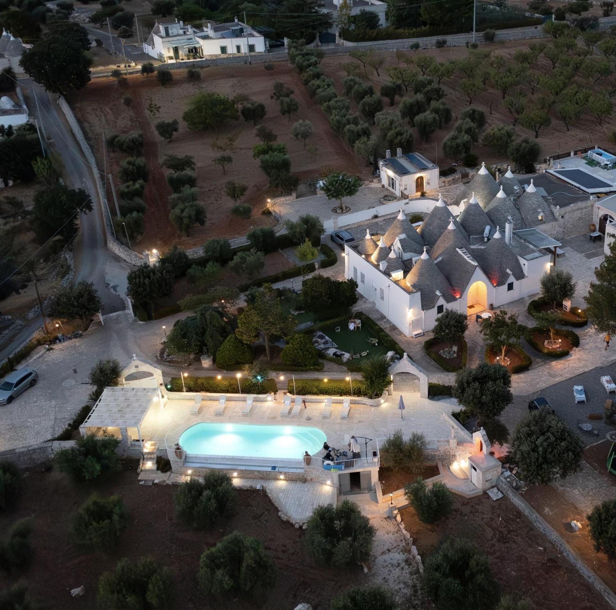 Trullo Degli Anelli In Masseria Чистернино Екстериор снимка